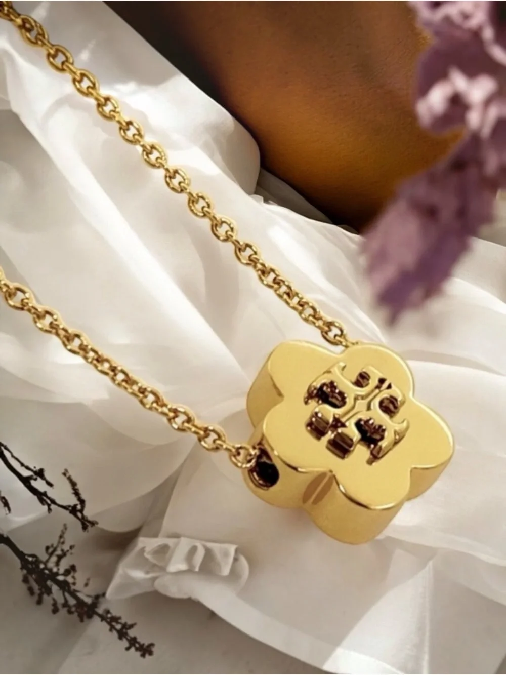 Tory Burch Gold Tone Logo clover Pendant Necklace Adjustable